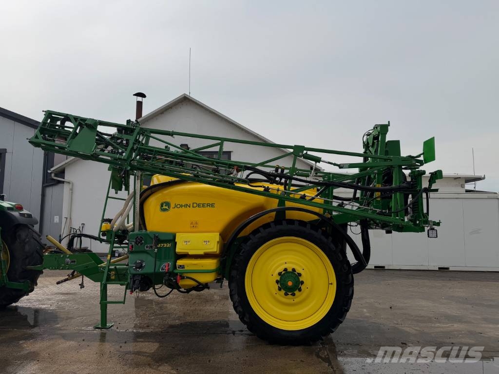 John Deere M 732 i/28M Ρυμουλκούμενα ψεκαστικά