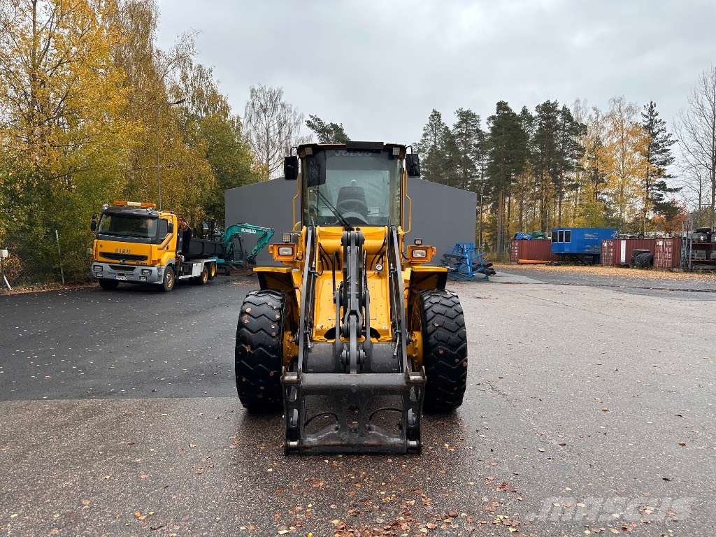 Volvo L 70 D ホイールローダー・タイヤショベル
