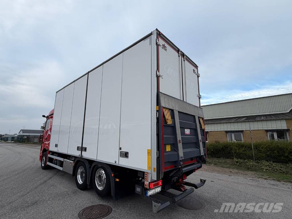 Mercedes-Benz ACTROS 6X2 Edition 0094 Skåpbilar