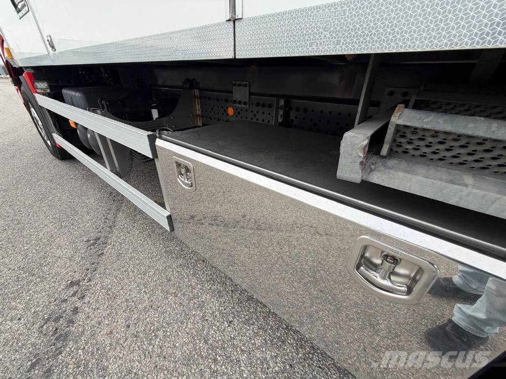 Mercedes-Benz ACTROS 6X2 Edition 0094 Skåpbilar