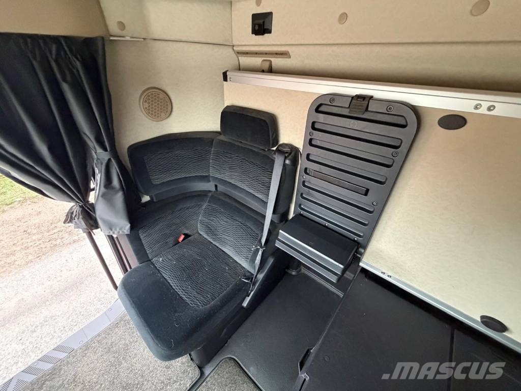 Mercedes-Benz ACTROS 6X2 Edition 0094 Skåpbilar
