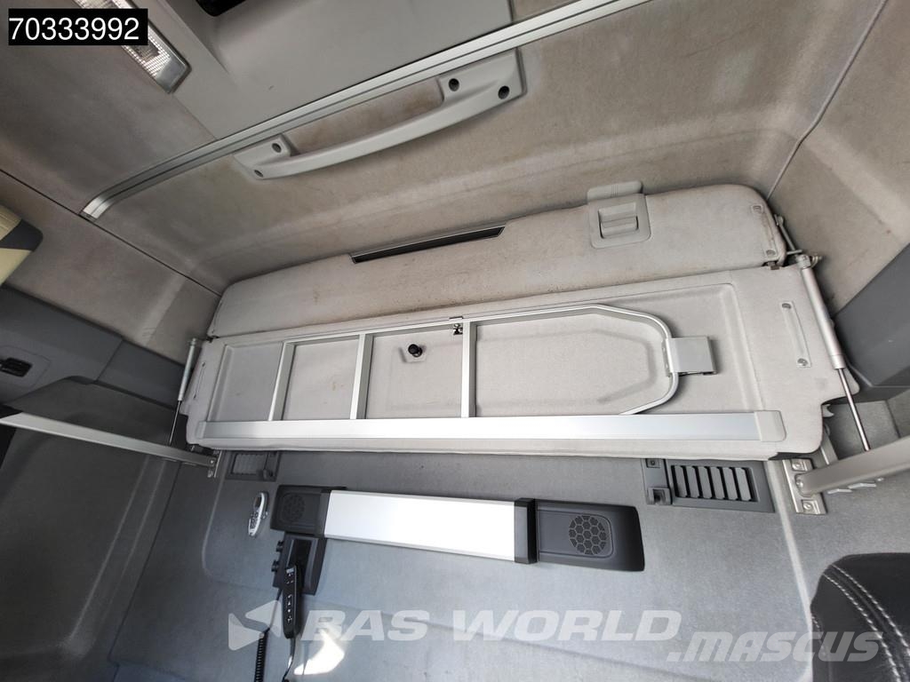 Renault T 460 4X2 SleeperCab NL-Trucks APK 05-2027 ADR Sta Vetopöytäautot