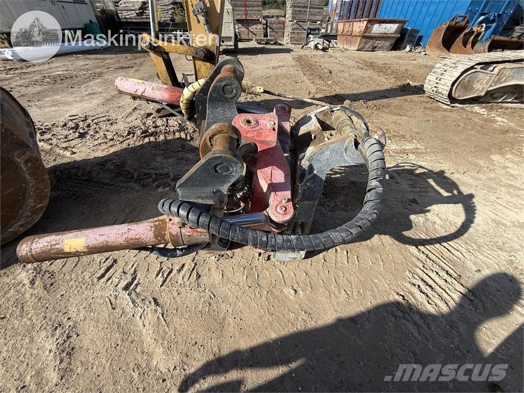CAT 324D Lánctalpas kotrók