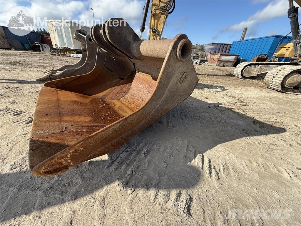 CAT 324D Lánctalpas kotrók