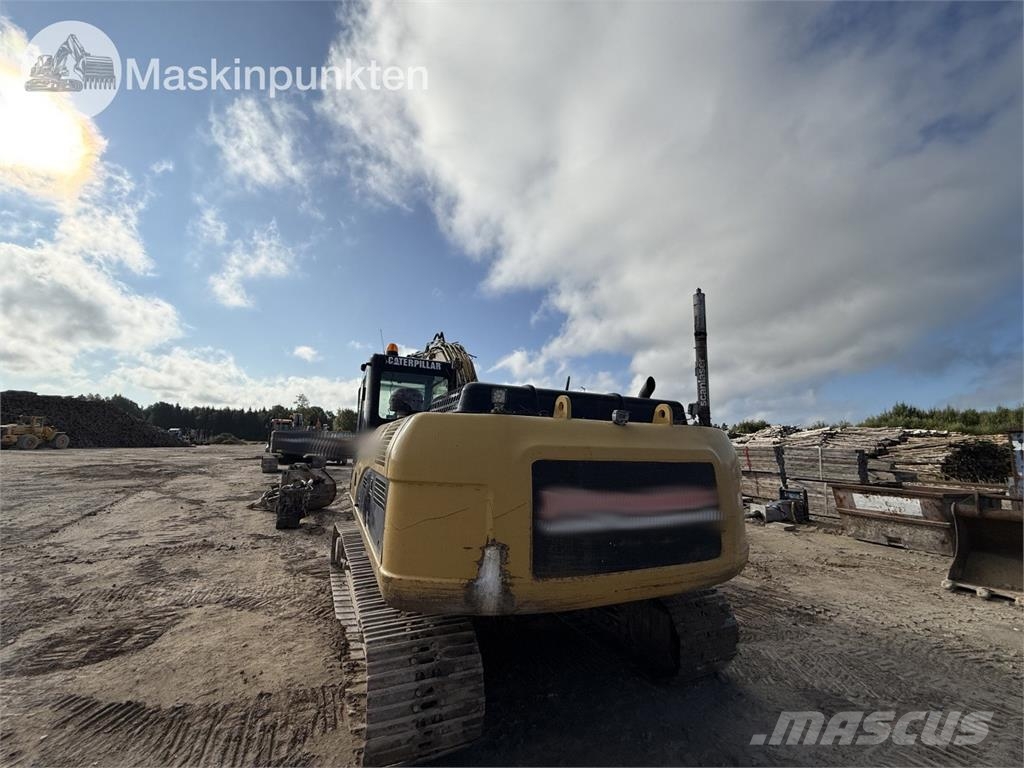 CAT 324D Lánctalpas kotrók