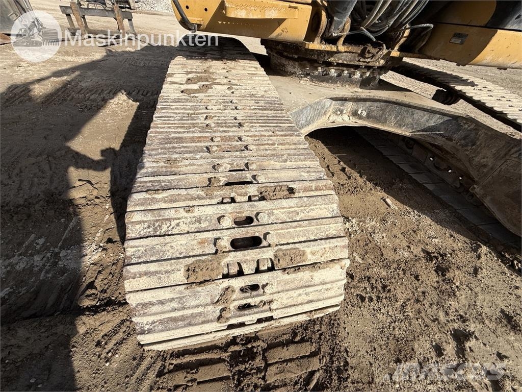 CAT 324D Lánctalpas kotrók