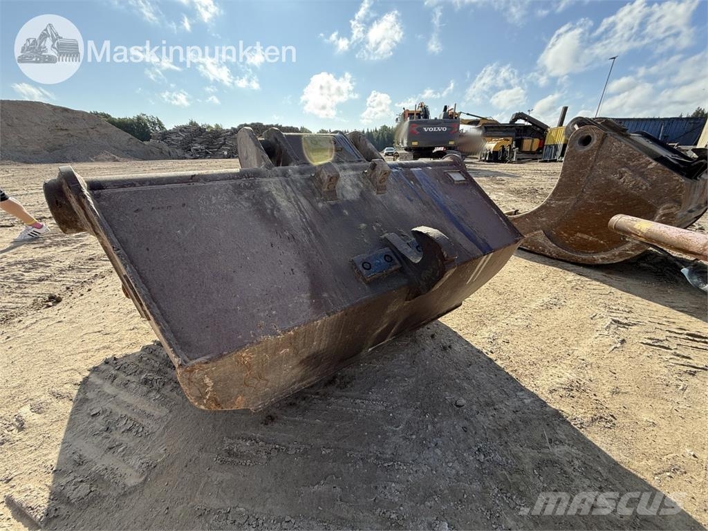 CAT 324D Lánctalpas kotrók