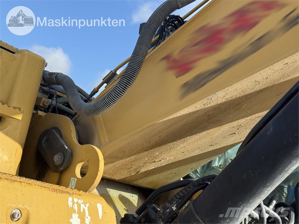 CAT 324D Lánctalpas kotrók