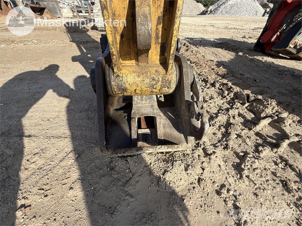 CAT 324D Lánctalpas kotrók