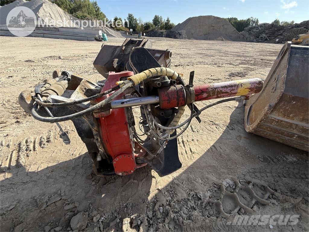 CAT 324D Lánctalpas kotrók