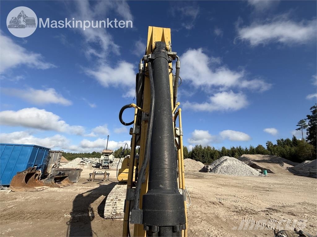CAT 324D Lánctalpas kotrók