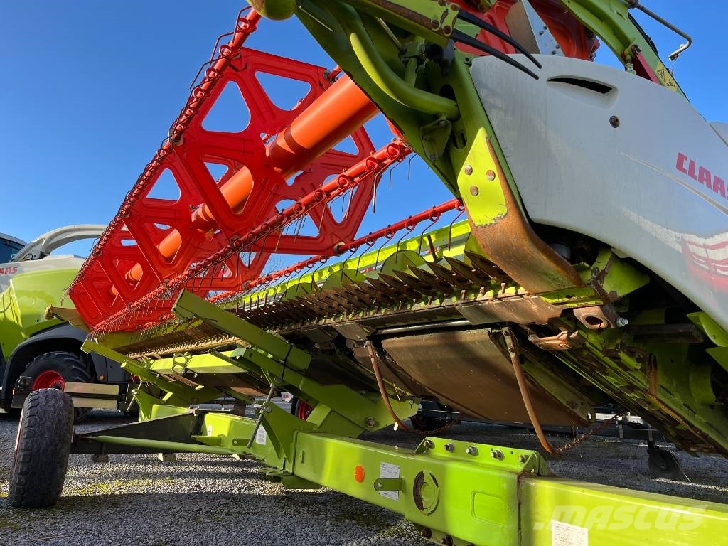 CLAAS Lexion 670 TT Kombinované zberacie stroje