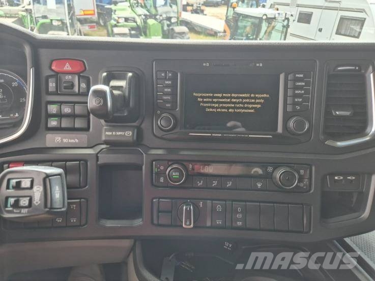 Scania S580 A6x2NA Highgline tractor unit / 3 pcs. Camiones tractor