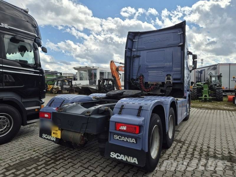 Scania S580 A6x2NA Highgline tractor unit / 3 pcs. Camiones tractor