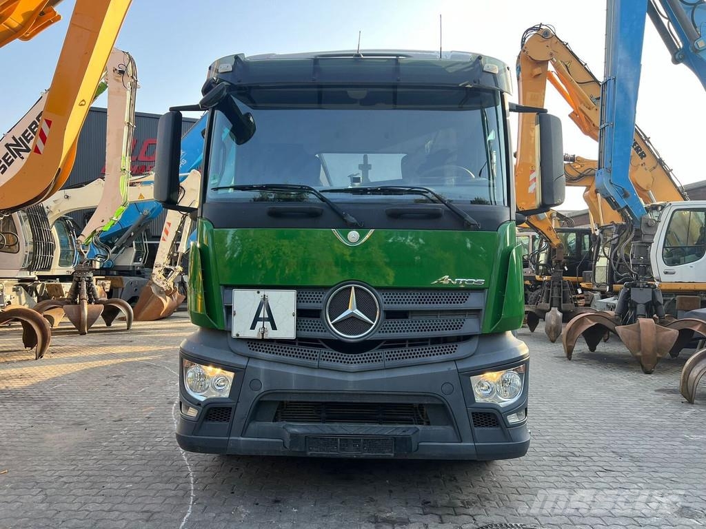 Mercedes-Benz Antos 2543 Camiones polibrazo