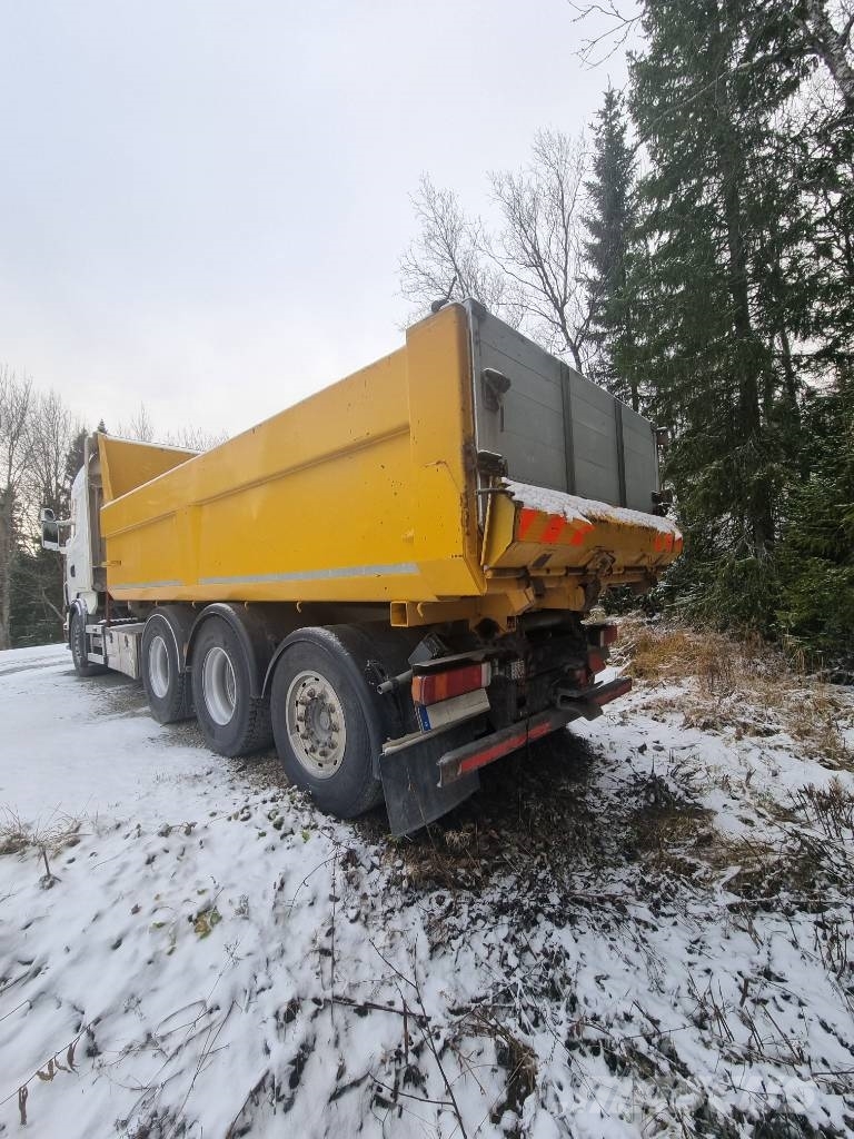 Scania R 560 LB 8X4 Tippbilar