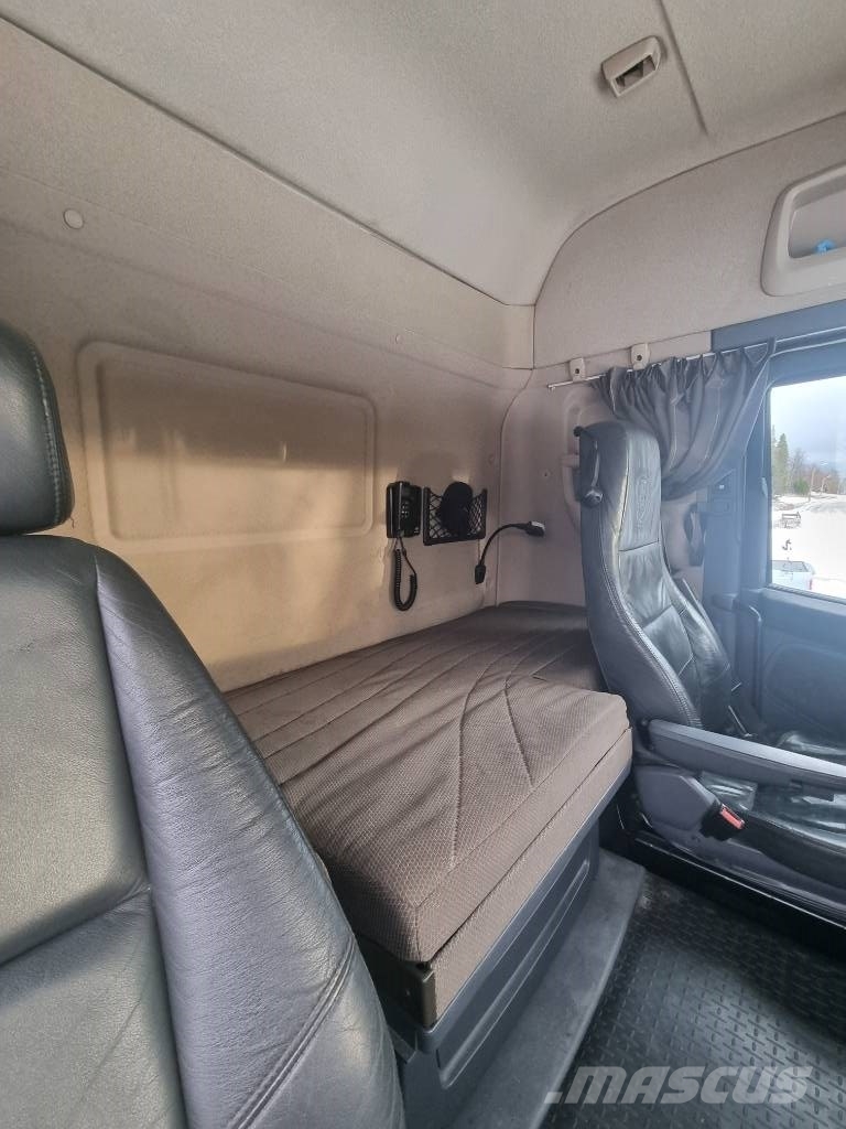 Scania R 560 LB 8X4 Tippbilar