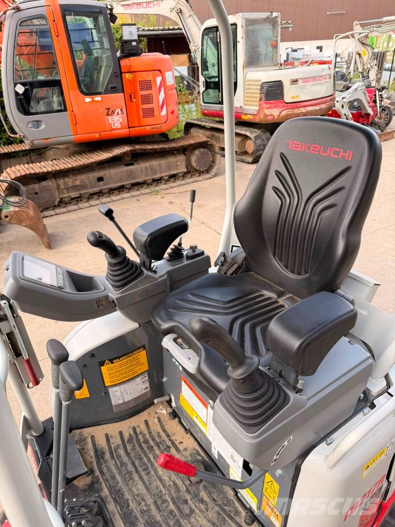 Takeuchi TB 217 R حفارات صغيرة أقل من 7 طن (حفارات صغيرة)
