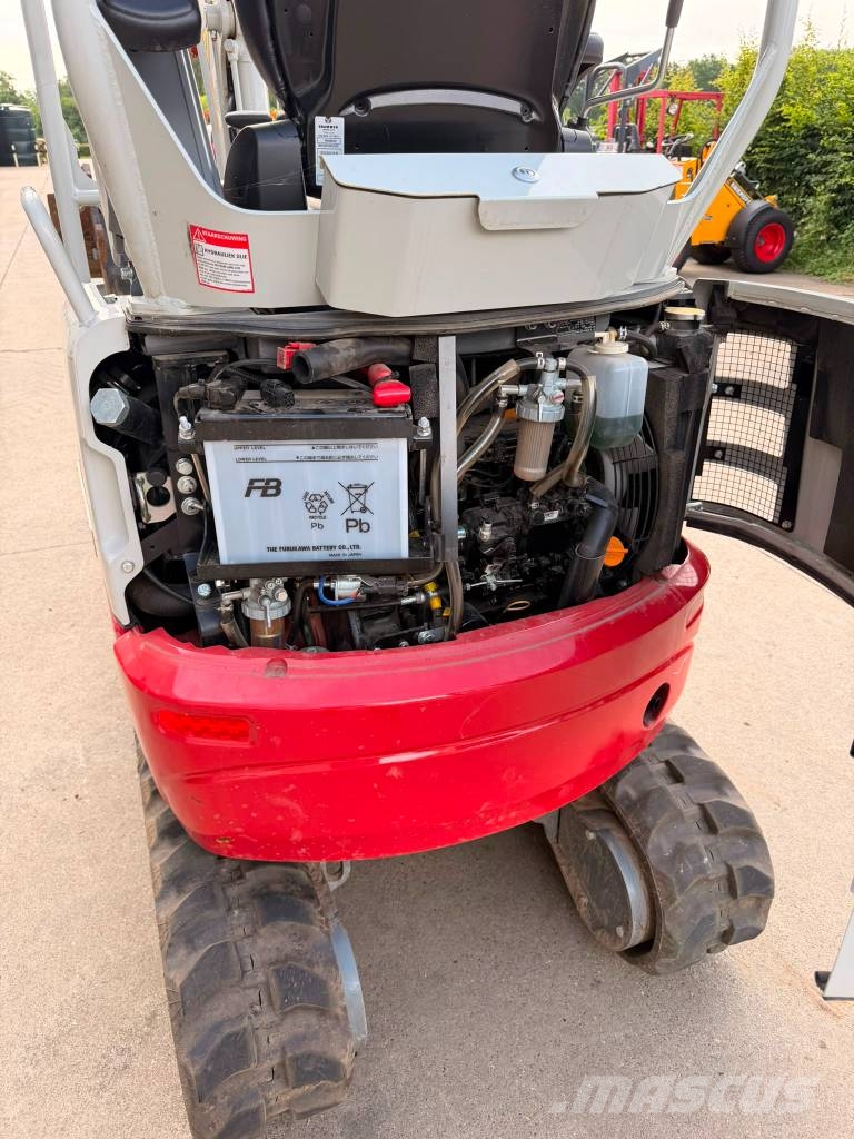 Takeuchi TB 217 R حفارات صغيرة أقل من 7 طن (حفارات صغيرة)