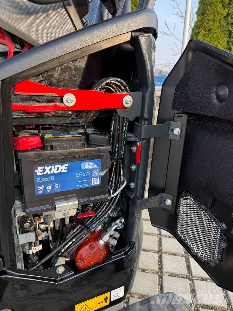 Eurocomach 19ZT Black Line, AUX2, SW und Grabenräumlöffel Mini bagri <7t