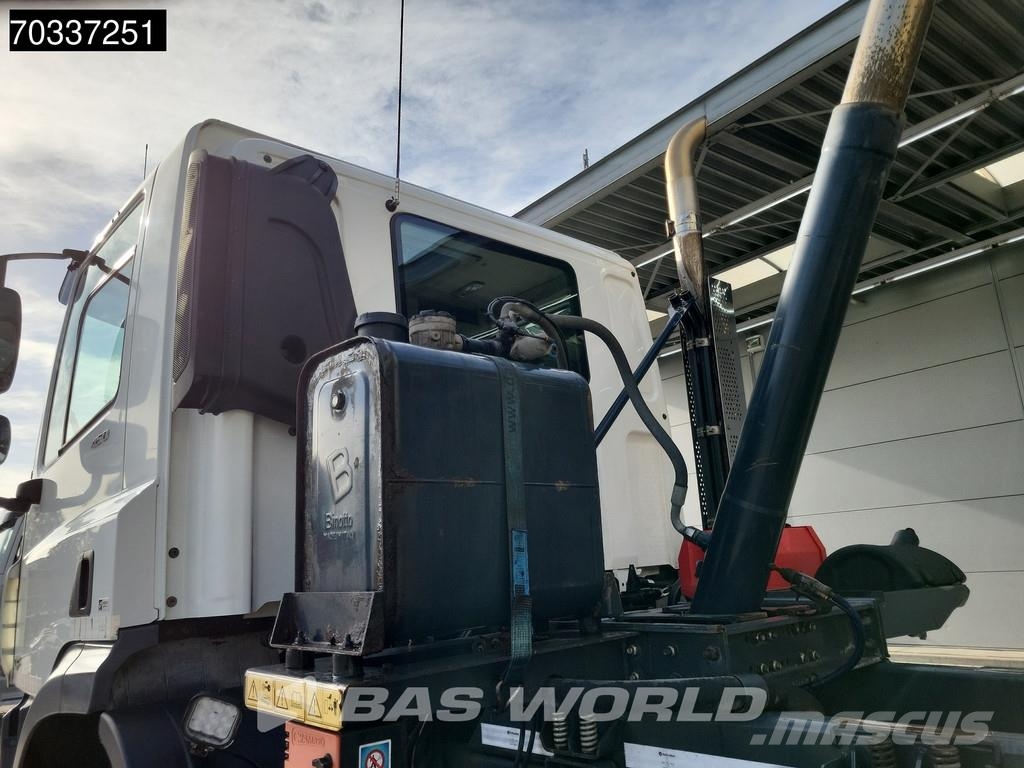 DAF CF 450 8X4 19m3 tipper steel suspension Big-Axle A Pašizgāzējs