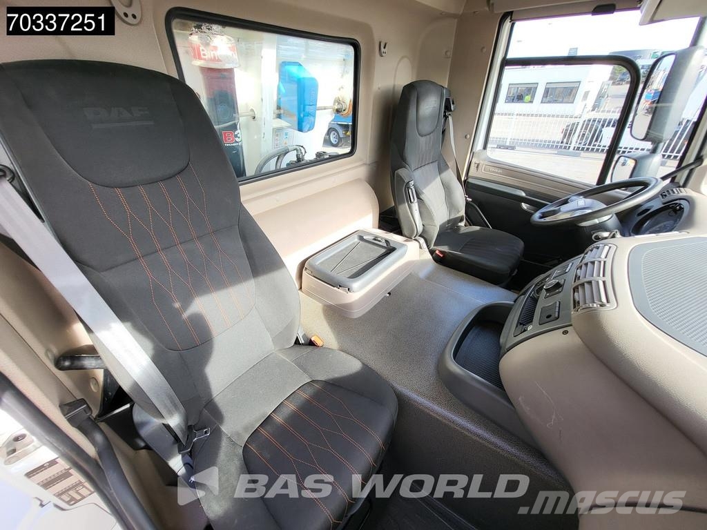 DAF CF 450 8X4 19m3 tipper steel suspension Big-Axle A Pašizgāzējs