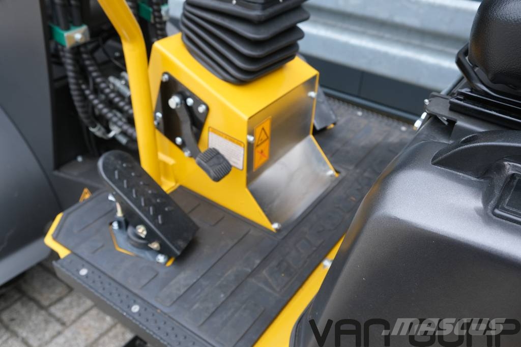 Eurotrac W11 | 2026 | Giant snelwissel | Radlader hoflader Cargadoras sobre ruedas