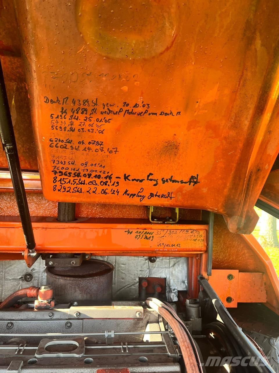 Atlas 86 E لوادر بعجل