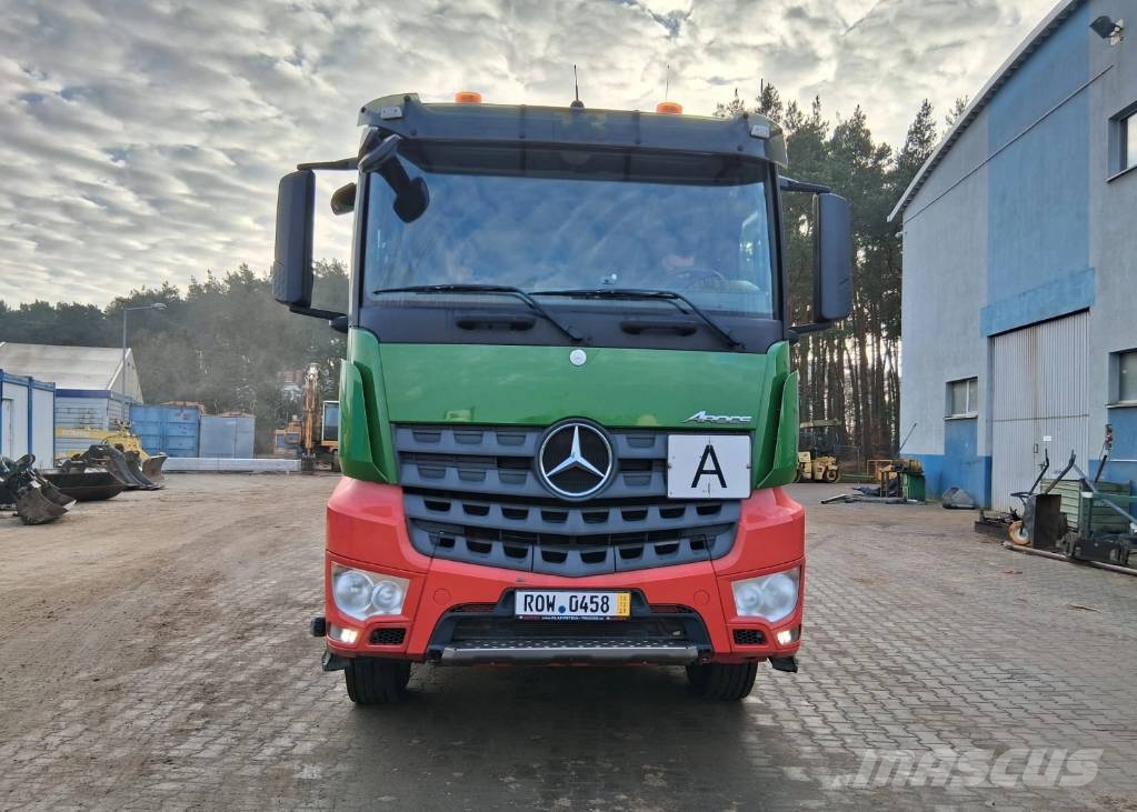 Mercedes-Benz AROCS 2646 963 6x6 Camiones bañeras basculantes o volquetes