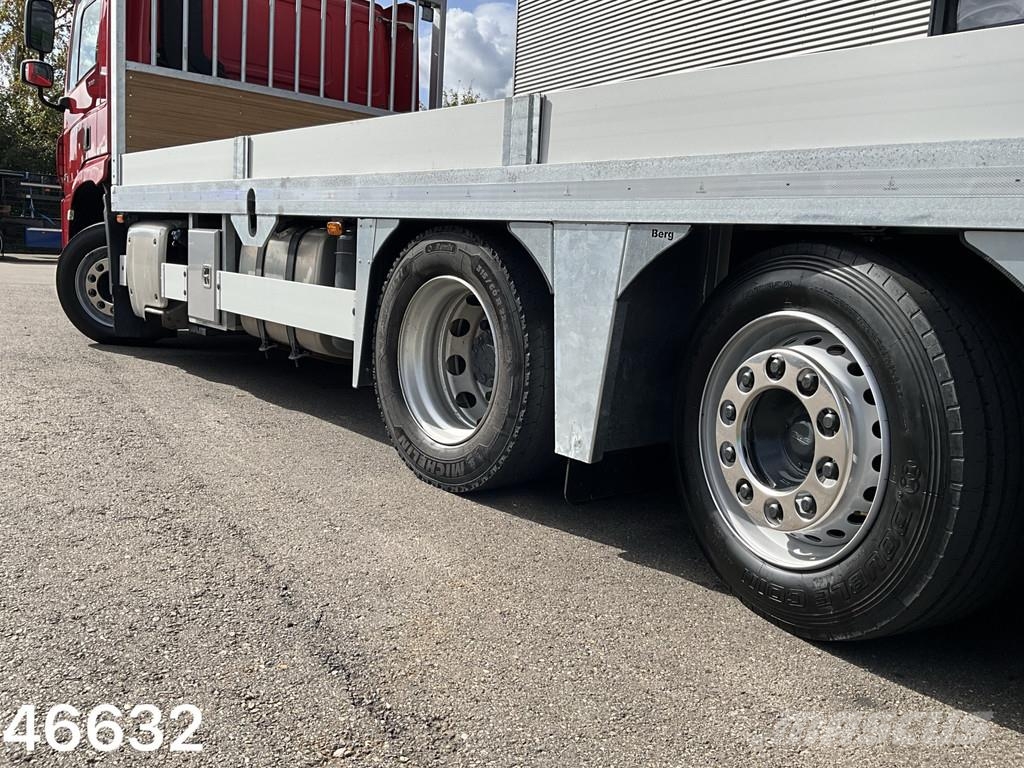 DAF FAN CF 300 Nieuwe Oprijcarrosserie Just 147.210 km Vehicle transporters