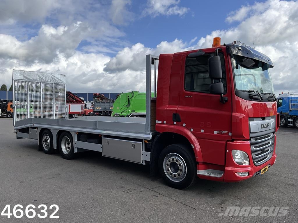 DAF FAN CF 300 Nieuwe Oprijcarrosserie Just 147.210 km Vehicle transporters
