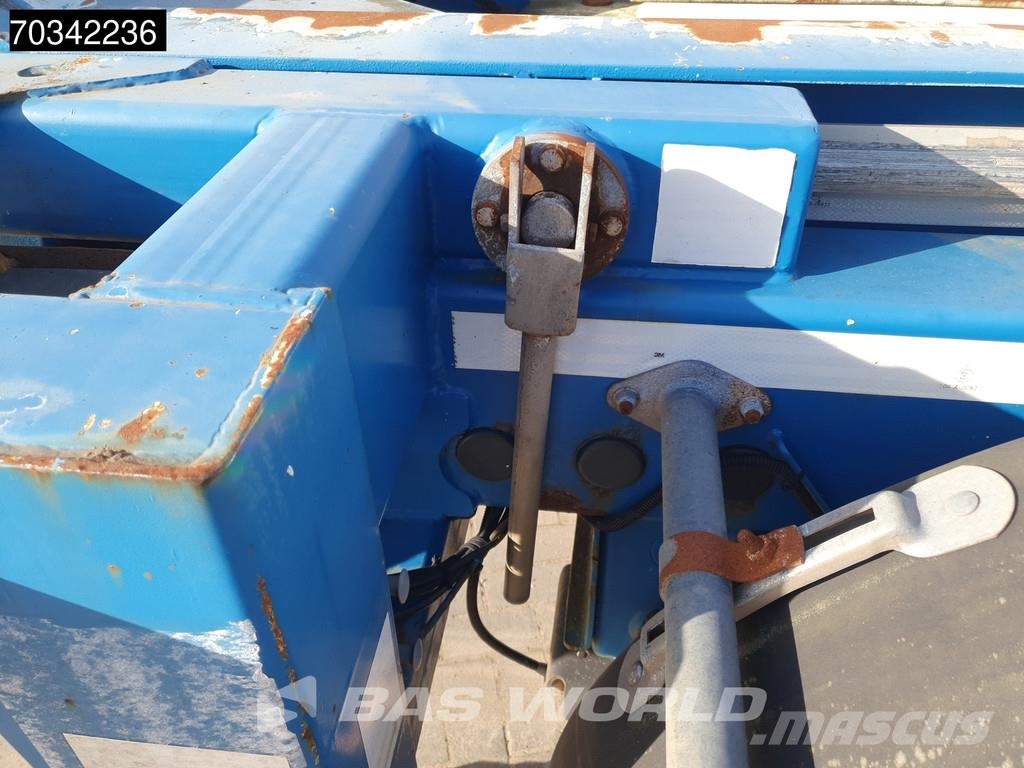 Renders - Has 3 axles Liftachse Mutl 45ft Containertrailer
