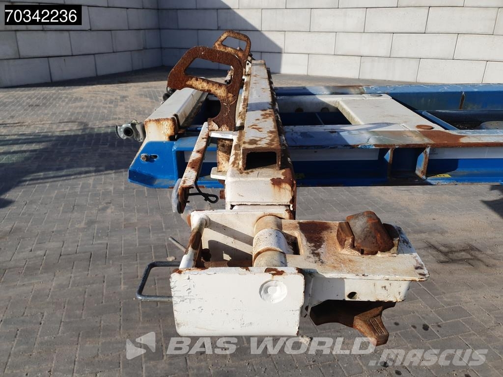 Renders - Has 3 axles Liftachse Mutl 45ft Containertrailer