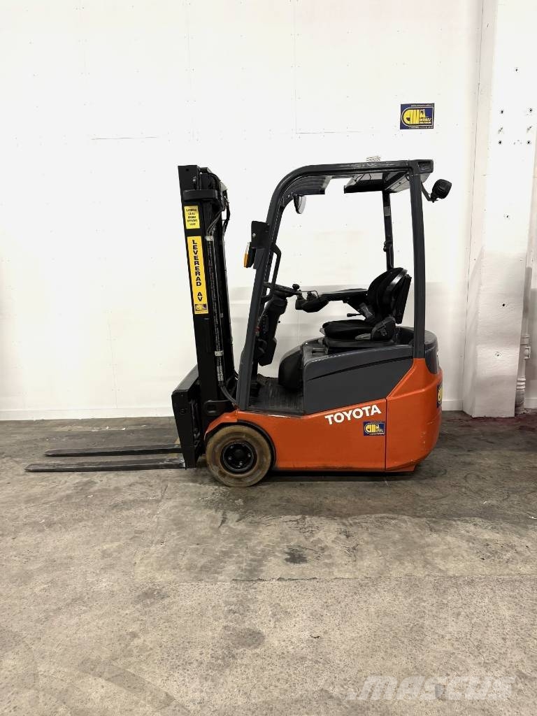 Toyota truck 7FBEST15 Elektro Stapler