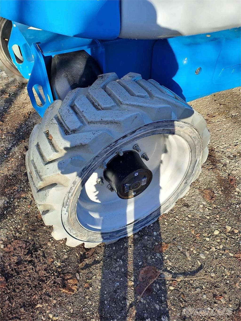 Niftylift HR 28 Hybrid 4x4 Iseliikuvad poomtõstukid