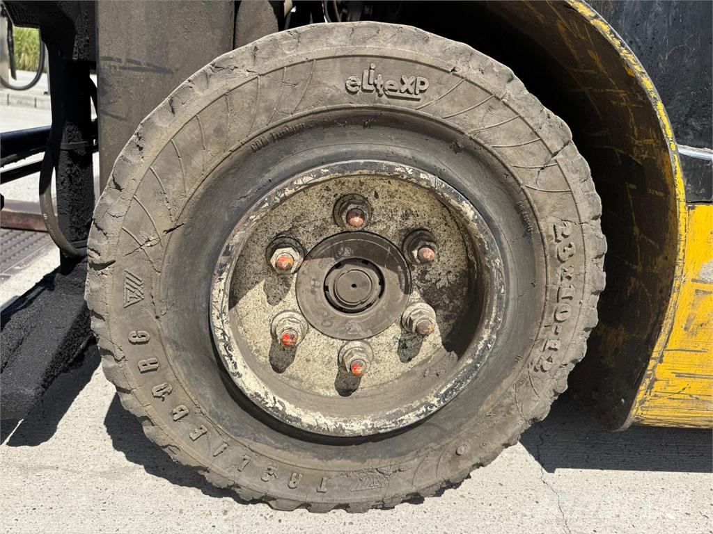 Yale ERP35VL, battery year 2021, capacity 84% Elektriniai šakiniai krautuvai