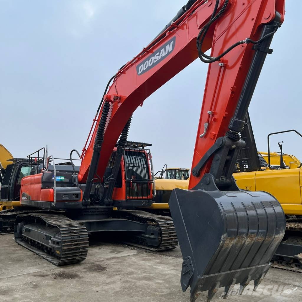 Doosan DX 345 Raupenbagger