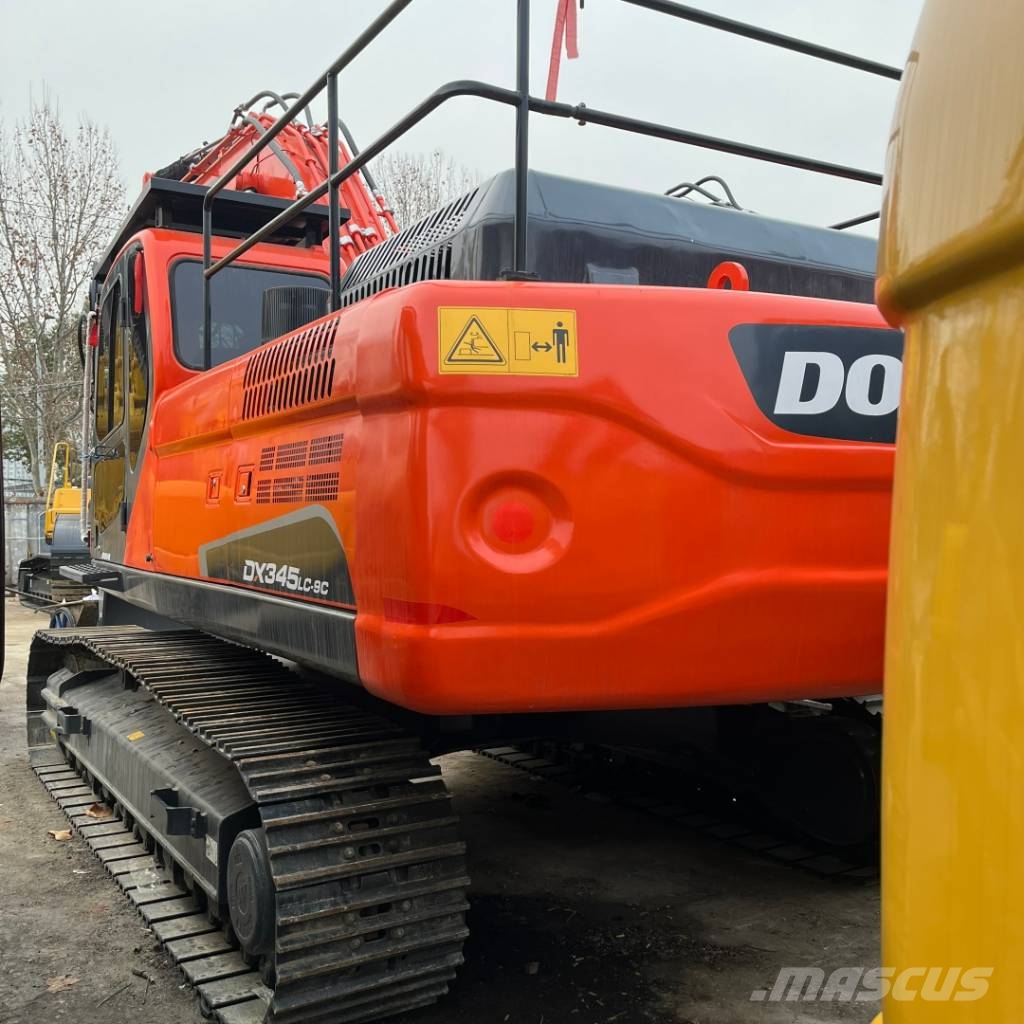 Doosan DX 345 Raupenbagger