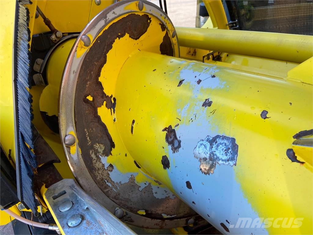 John Deere 639 Premium Heinä- ja tuorerehukoneiden tarvikkeet