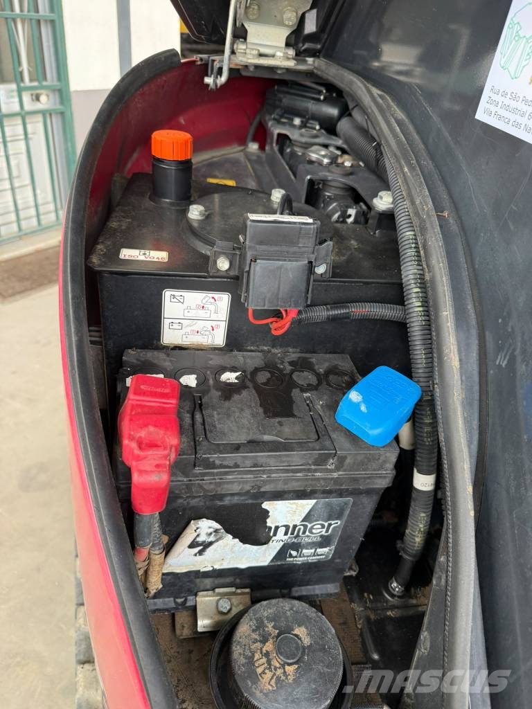 Yanmar Vio 27 حفارات صغيرة أقل من 7 طن (حفارات صغيرة)