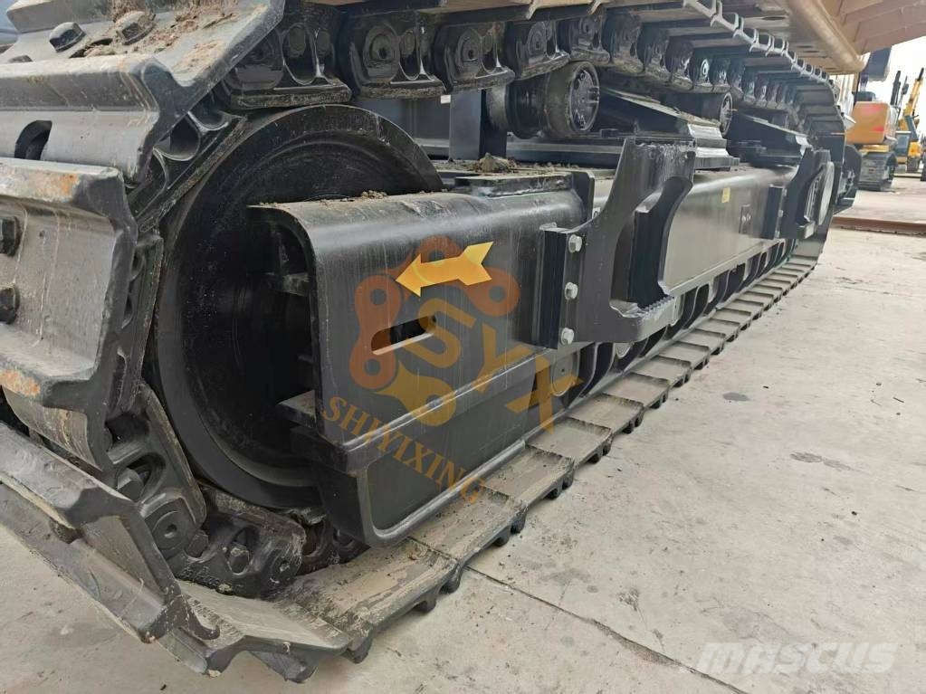 CAT 374 Raupenbagger