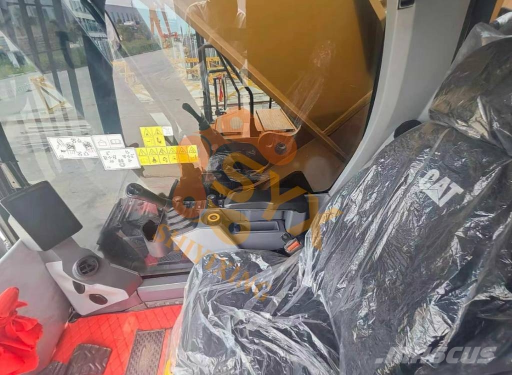 CAT 374 Raupenbagger