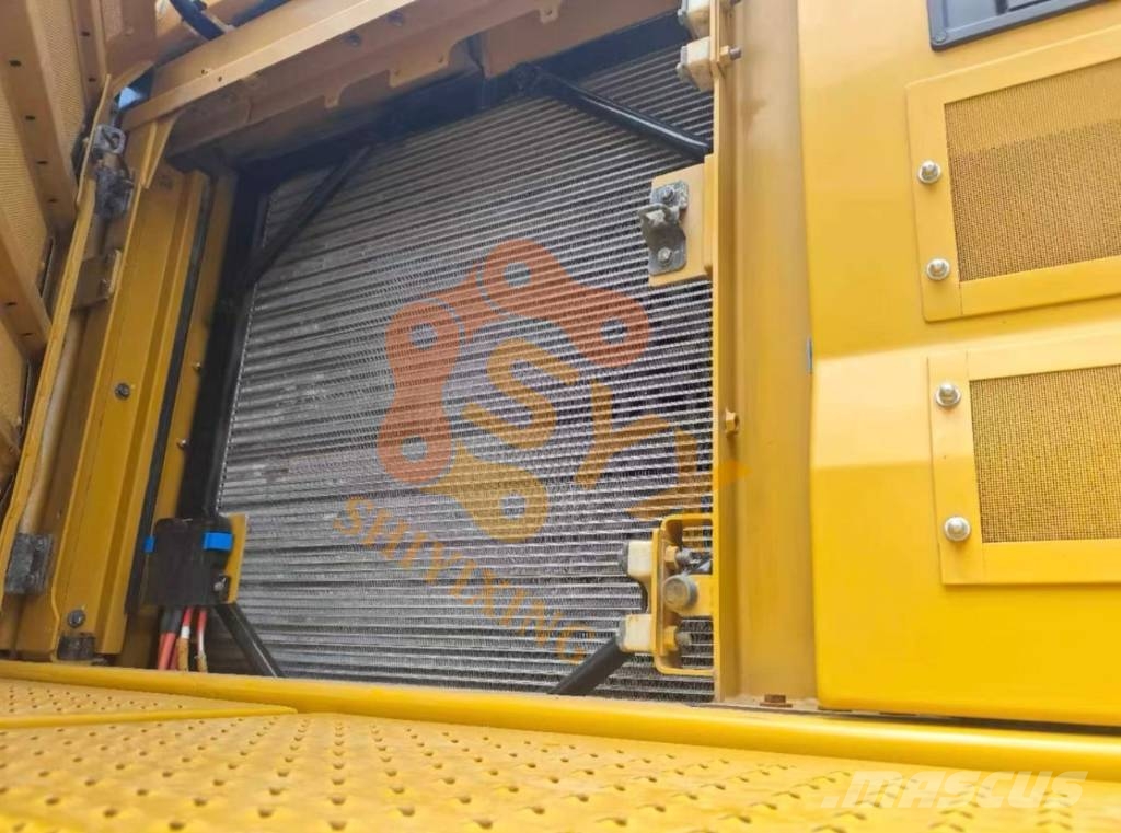 CAT 374 Raupenbagger