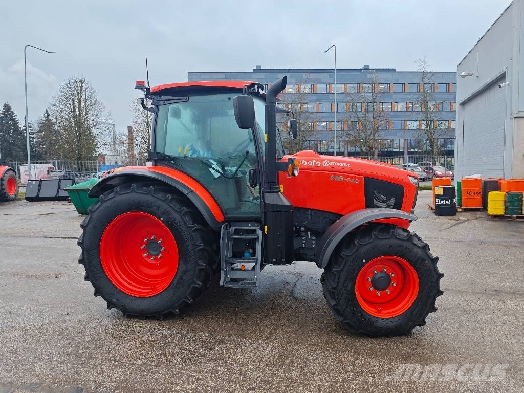 Kubota M 6-142 Tractoren