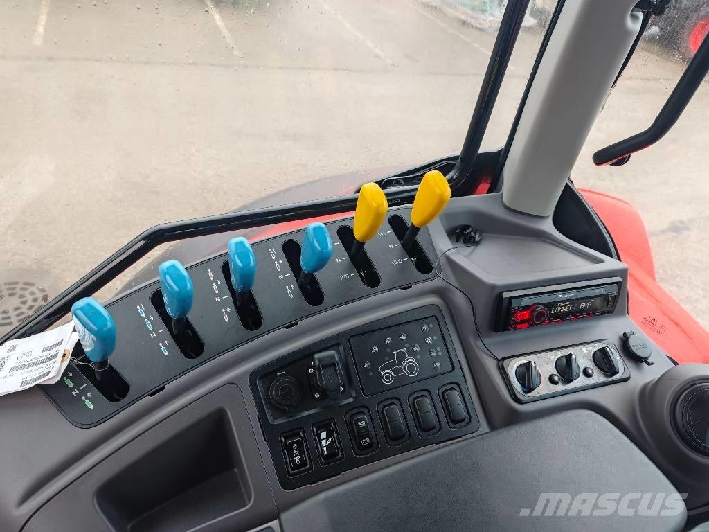 Kubota M 6-142 Tractoren