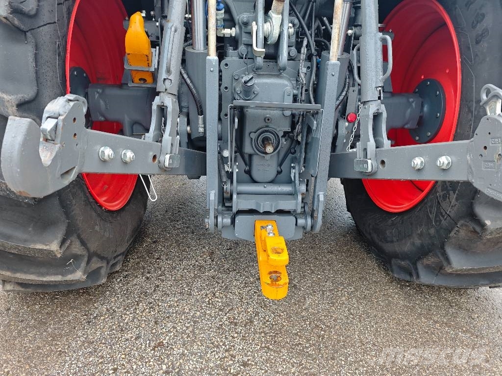 Kubota M 6-142 Tractoren