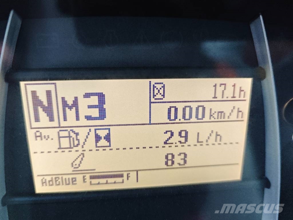 Kubota M 6-142 Tractoren