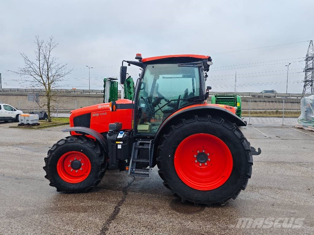 Kubota M 6-142 Tractoren