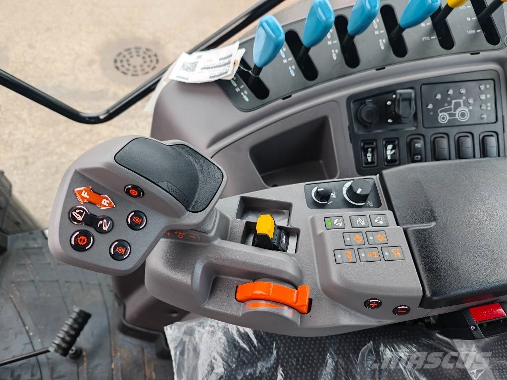Kubota M 6-142 Tractoren