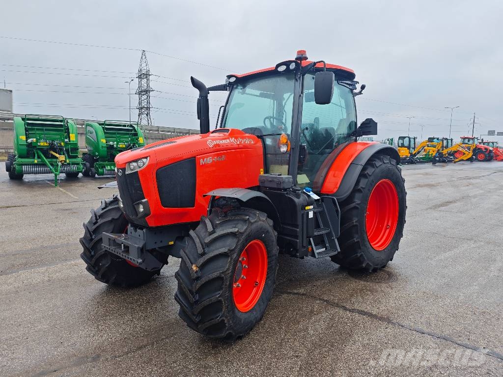 Kubota M 6-142 Tractoren